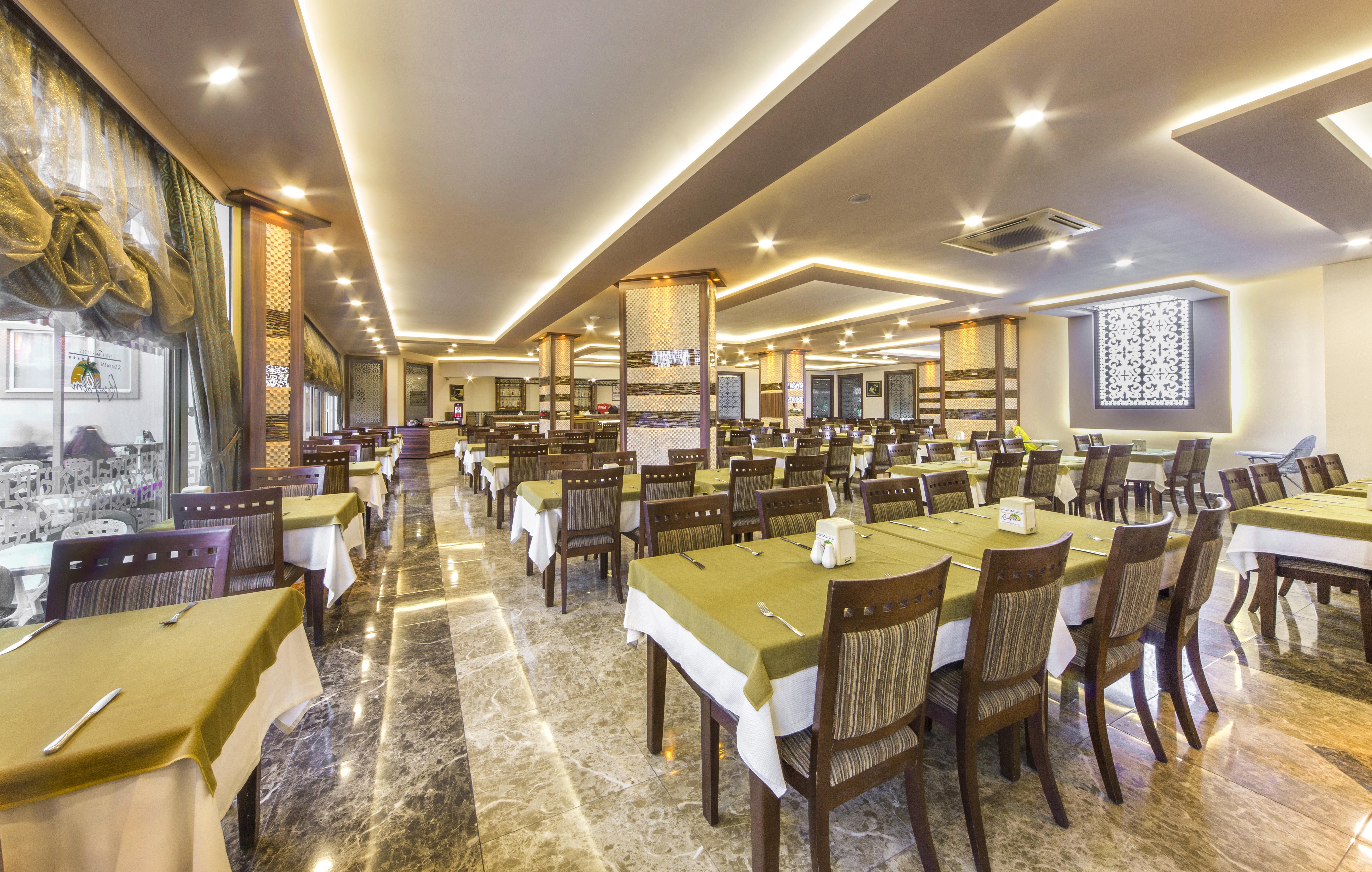 Kleopatra Royal Palm Hotel Alanya Buitenkant foto