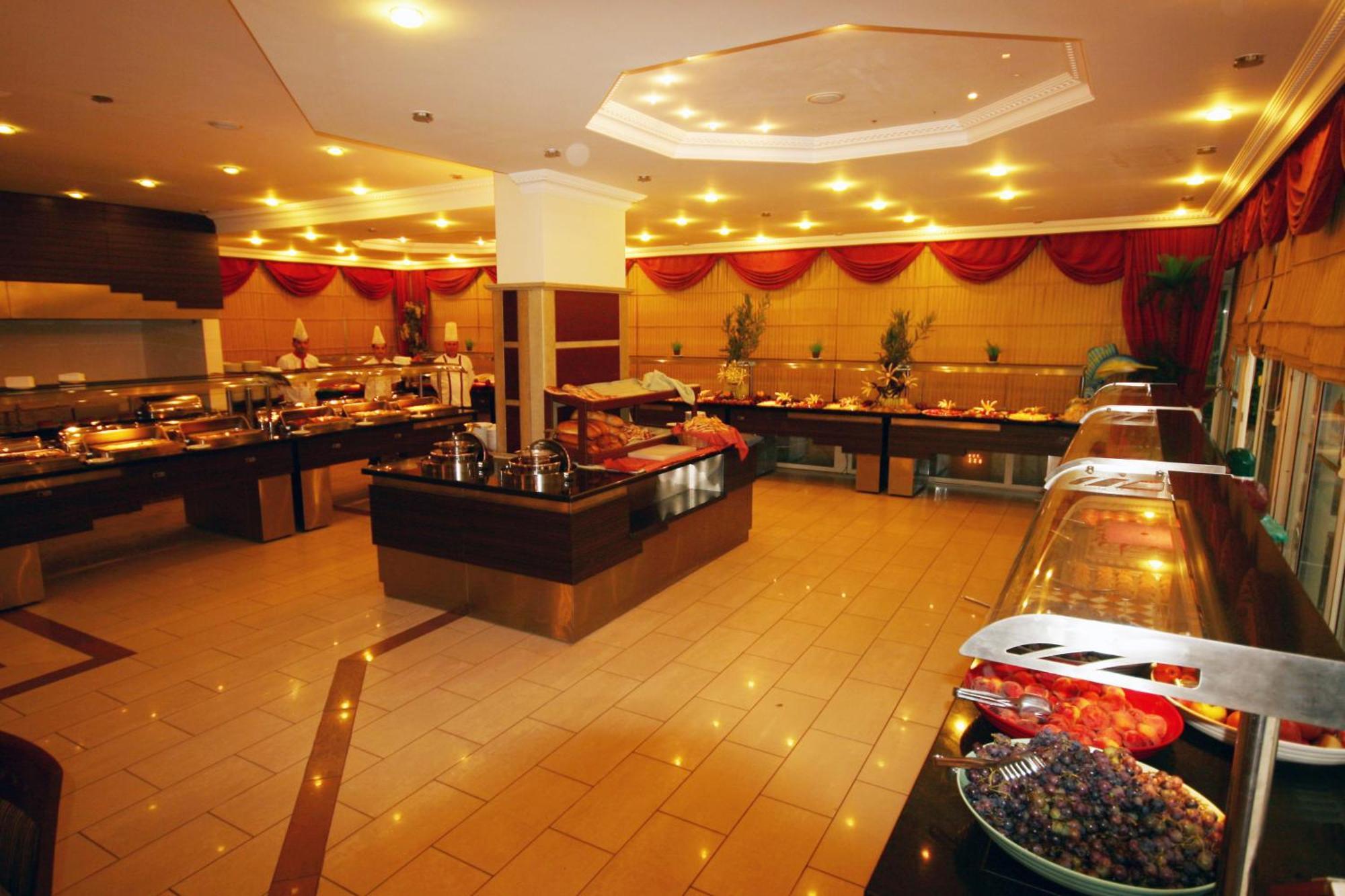 Kleopatra Royal Palm Hotel Alanya Buitenkant foto
