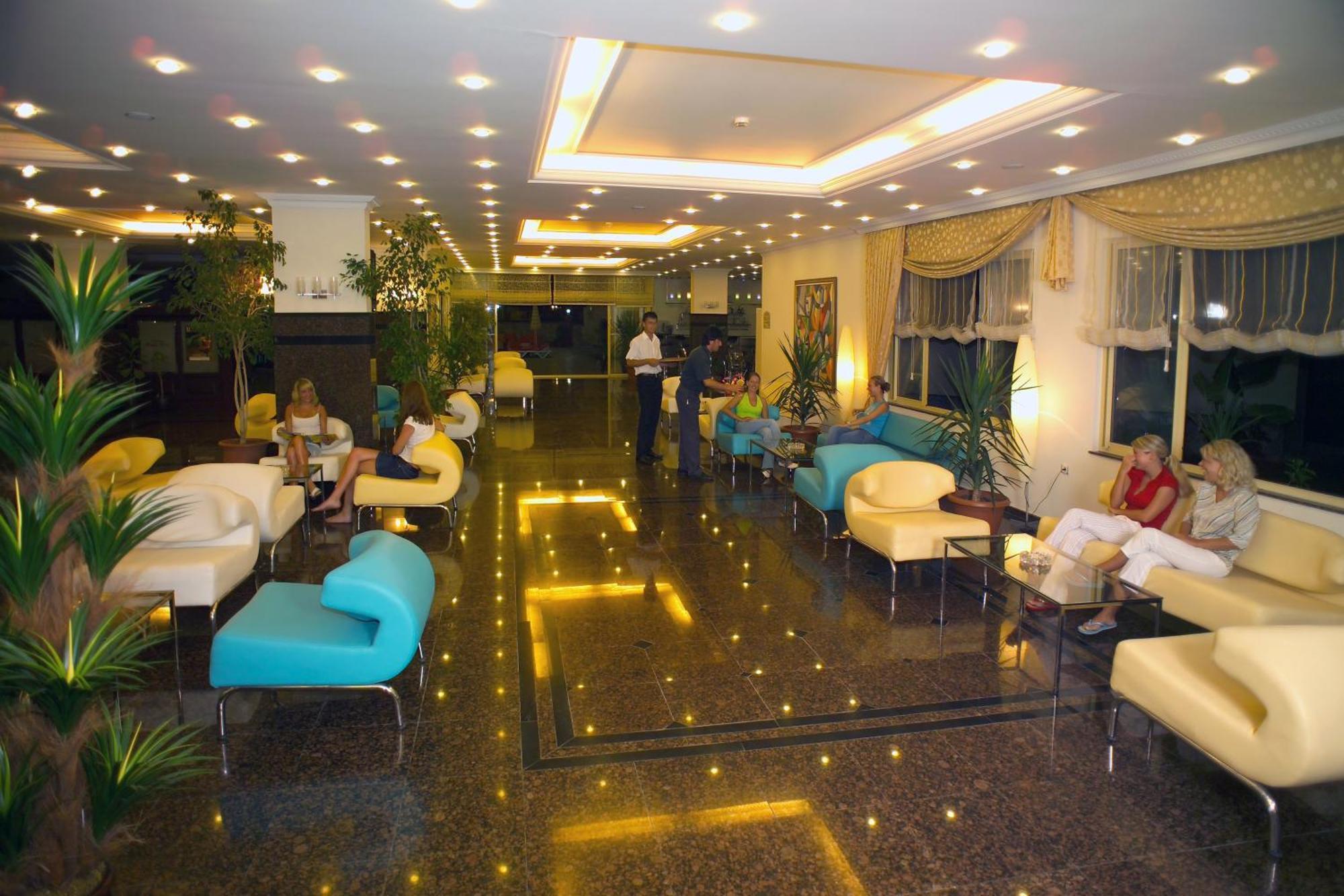 Kleopatra Royal Palm Hotel Alanya Buitenkant foto